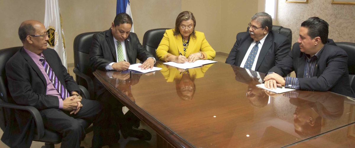 EL INSTITUTO DE ACCESO A LA INFORMACIÓN PÚBLICA FIRMA CONVENIO DE COLABORACIÓN INSTITUCIONAL CON EL COLEGIO DE ABOGADOS DE HONDURAS