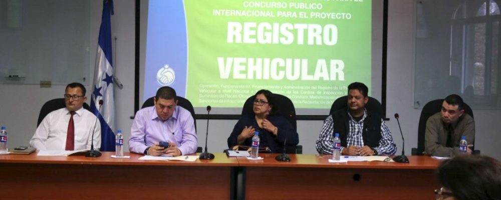 IAIP PARTICIPA EN LA PRESENTACIÓN DE OFERTAS PARA  REGISTRO VEHICULAR