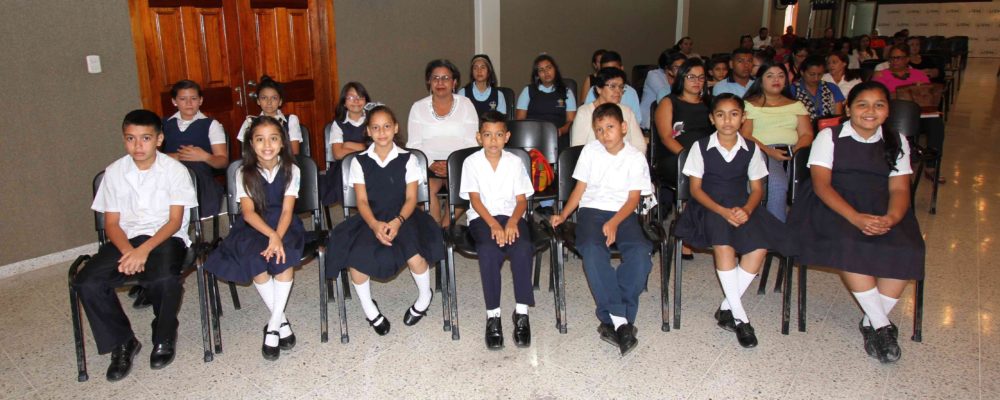 MINISTERIO DE EDUCACIÓN INAUGURA CURSO DE DIBUJO Y CARICATURA 2018 «HONDURAS EN LA MIRA DE LOS ESTUDIANTES»