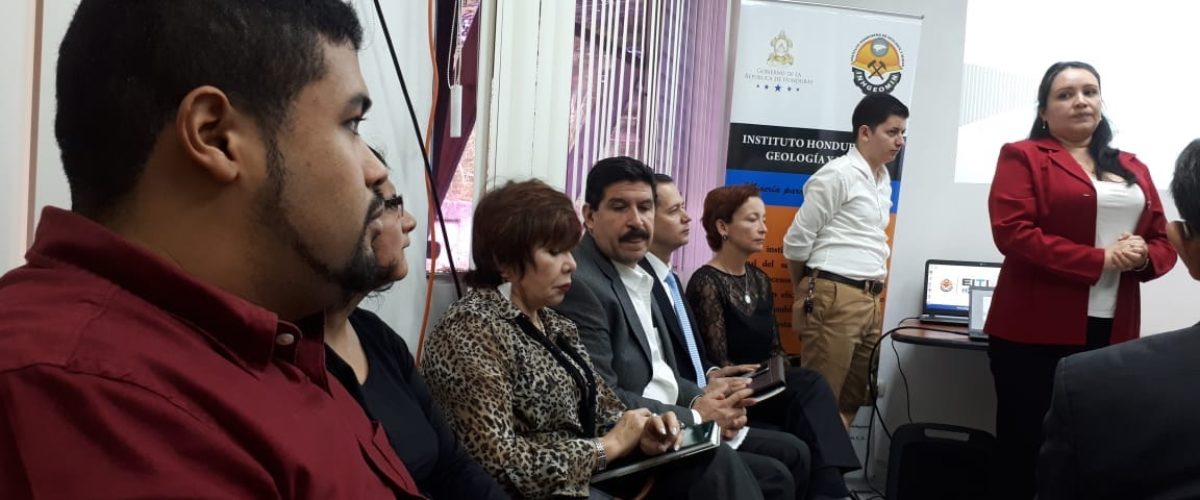 IAIP PARTICIPA EN LA PRESENTACIÓN  INICIAL DE INFORME EITI 2015 – 2016