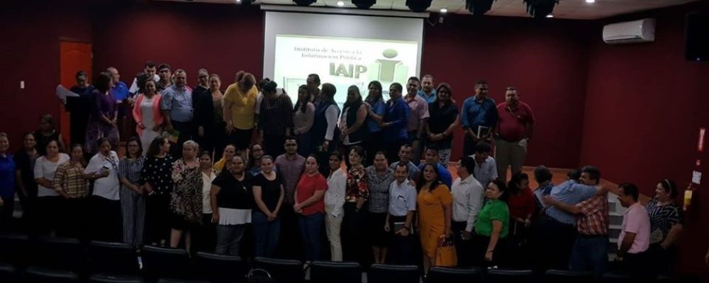 El IAIP impartió Conferencia Magistral sobre la Ley de Transparencia y Acceso a la Información Pública a Directores Distritales de Educación en San Pedro Sula