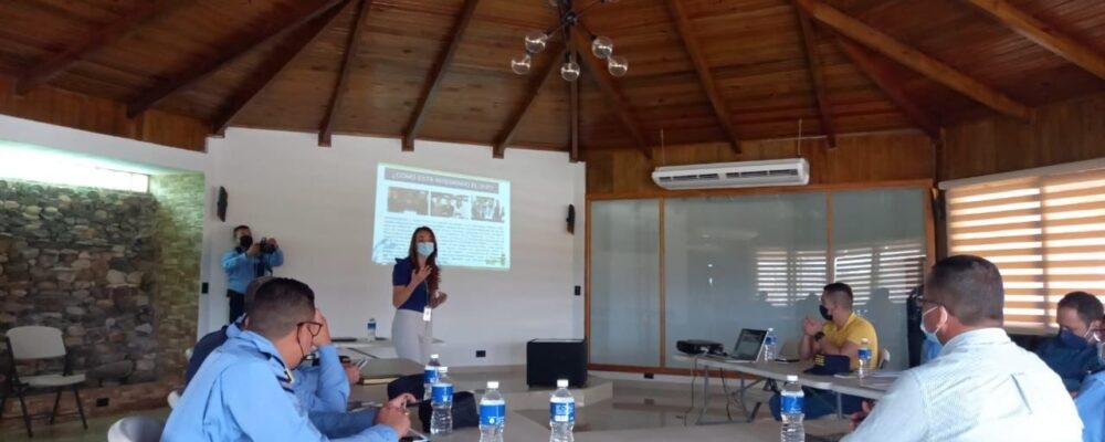 Gerencia de Capacitación del IAIP impartió un taller a miembros de la Policía Nacional sobre la LTAIP